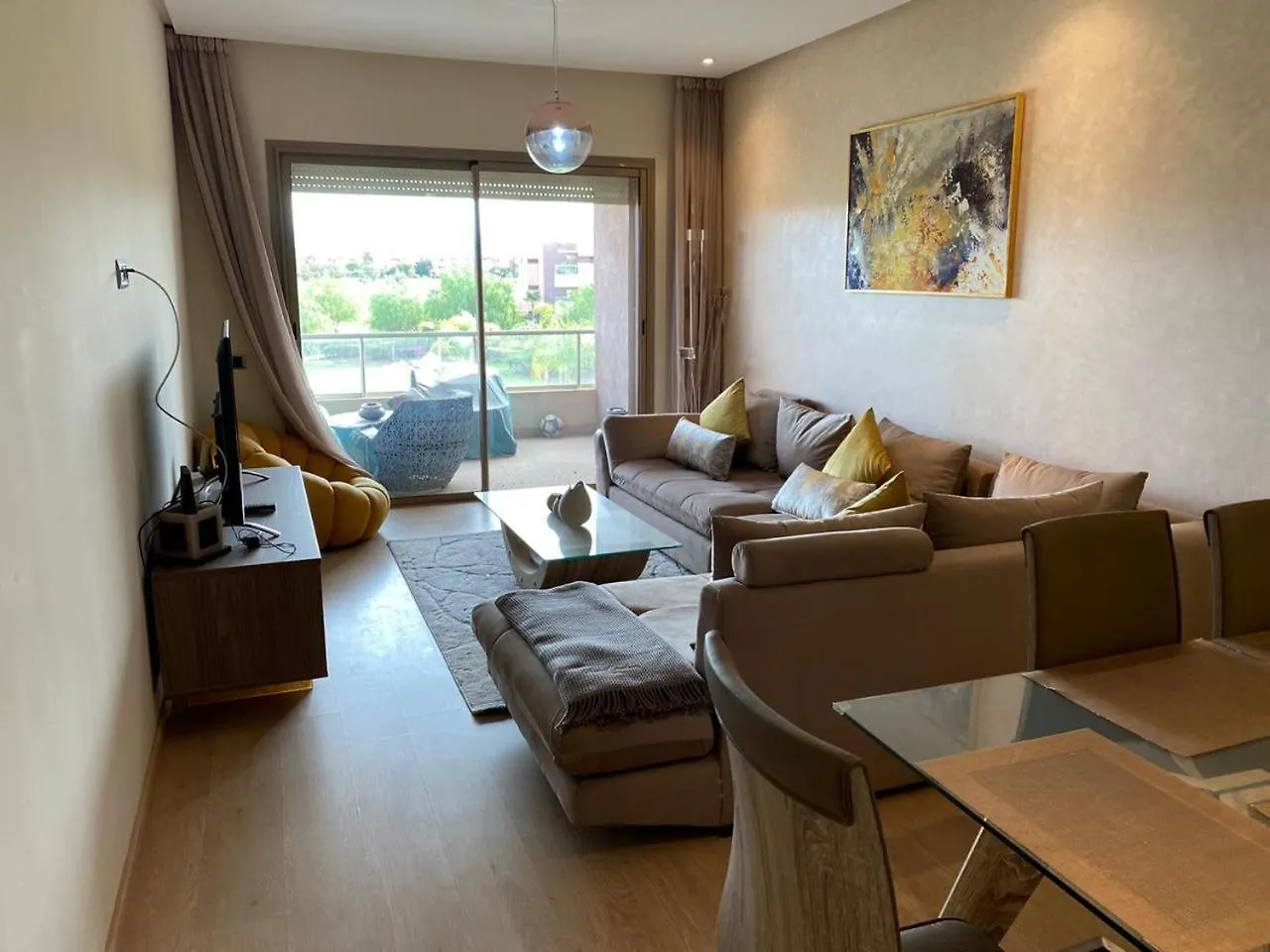 Prestigia Apart With Pool View Marakeş
